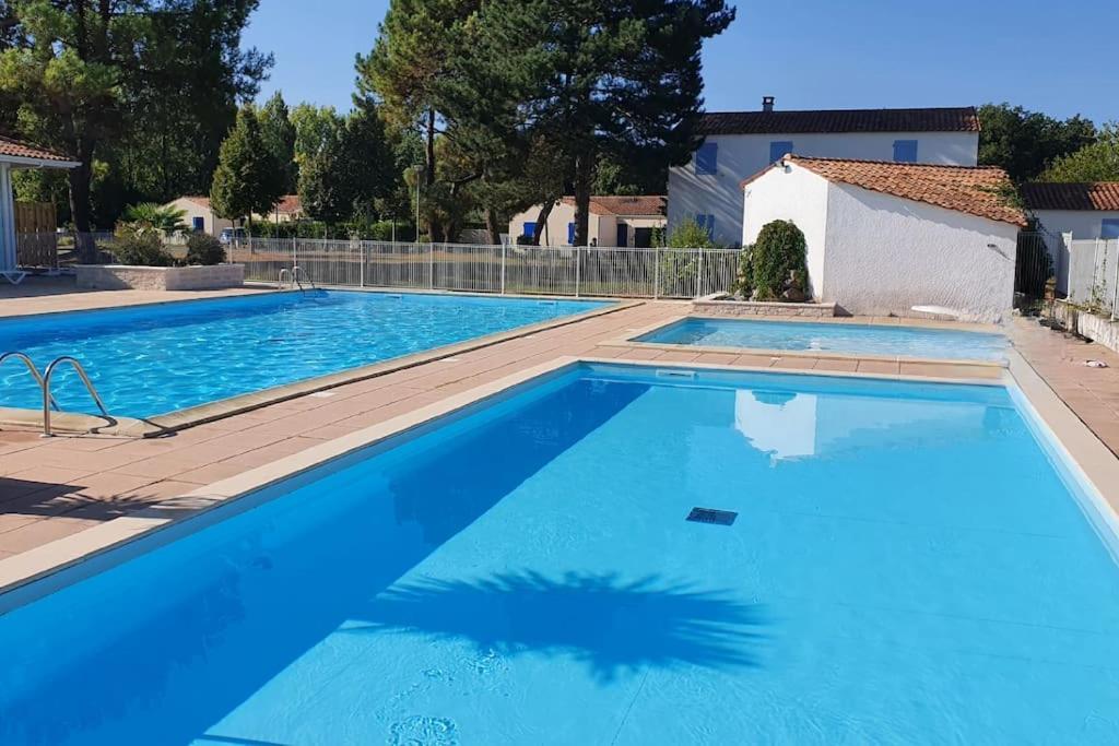 Charmante Petite Maison Pour 4 Personnes Cdc Fr90C10G Dolus-d'Oleron Luaran gambar