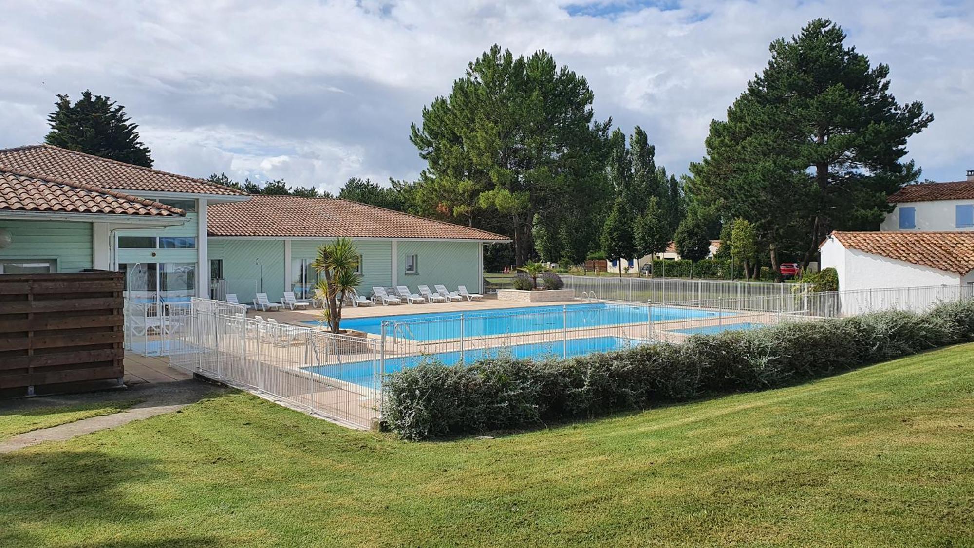 Charmante Petite Maison Pour 4 Personnes Cdc Fr90C10G Dolus-d'Oleron Luaran gambar